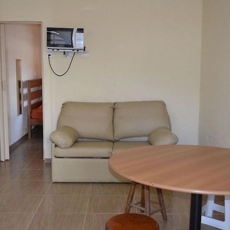 0001.09 - Maranduba - Chale Terreo - 1 Dormitorio - 6 Pessoas - 2 Quadras Do Mar - Piscina - Wi-Fi Ubatuba Extérieur photo