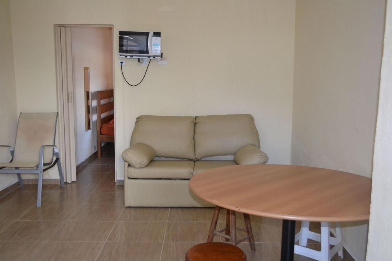 0001.09 - Maranduba - Chale Terreo - 1 Dormitorio - 6 Pessoas - 2 Quadras Do Mar - Piscina - Wi-Fi Ubatuba Extérieur photo