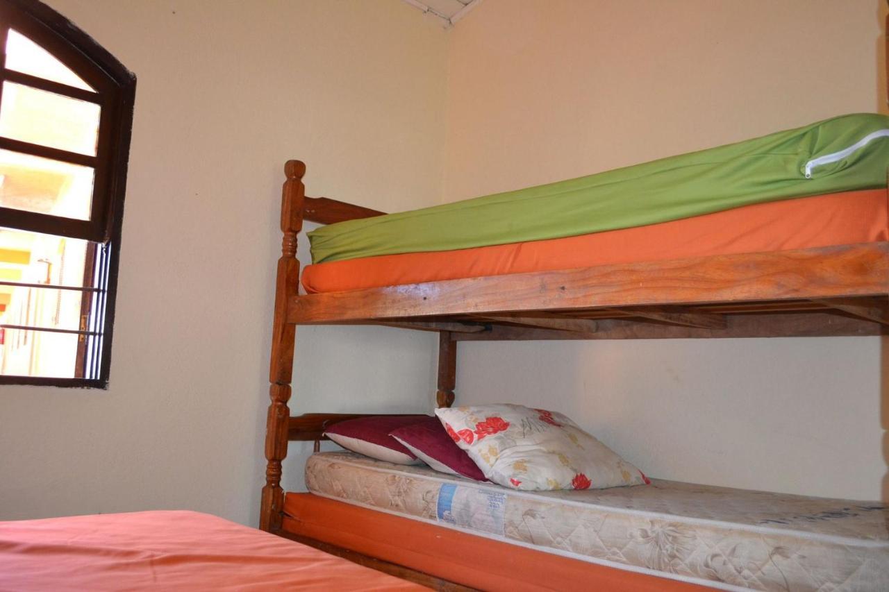 0001.09 - Maranduba - Chale Terreo - 1 Dormitorio - 6 Pessoas - 2 Quadras Do Mar - Piscina - Wi-Fi Ubatuba Extérieur photo